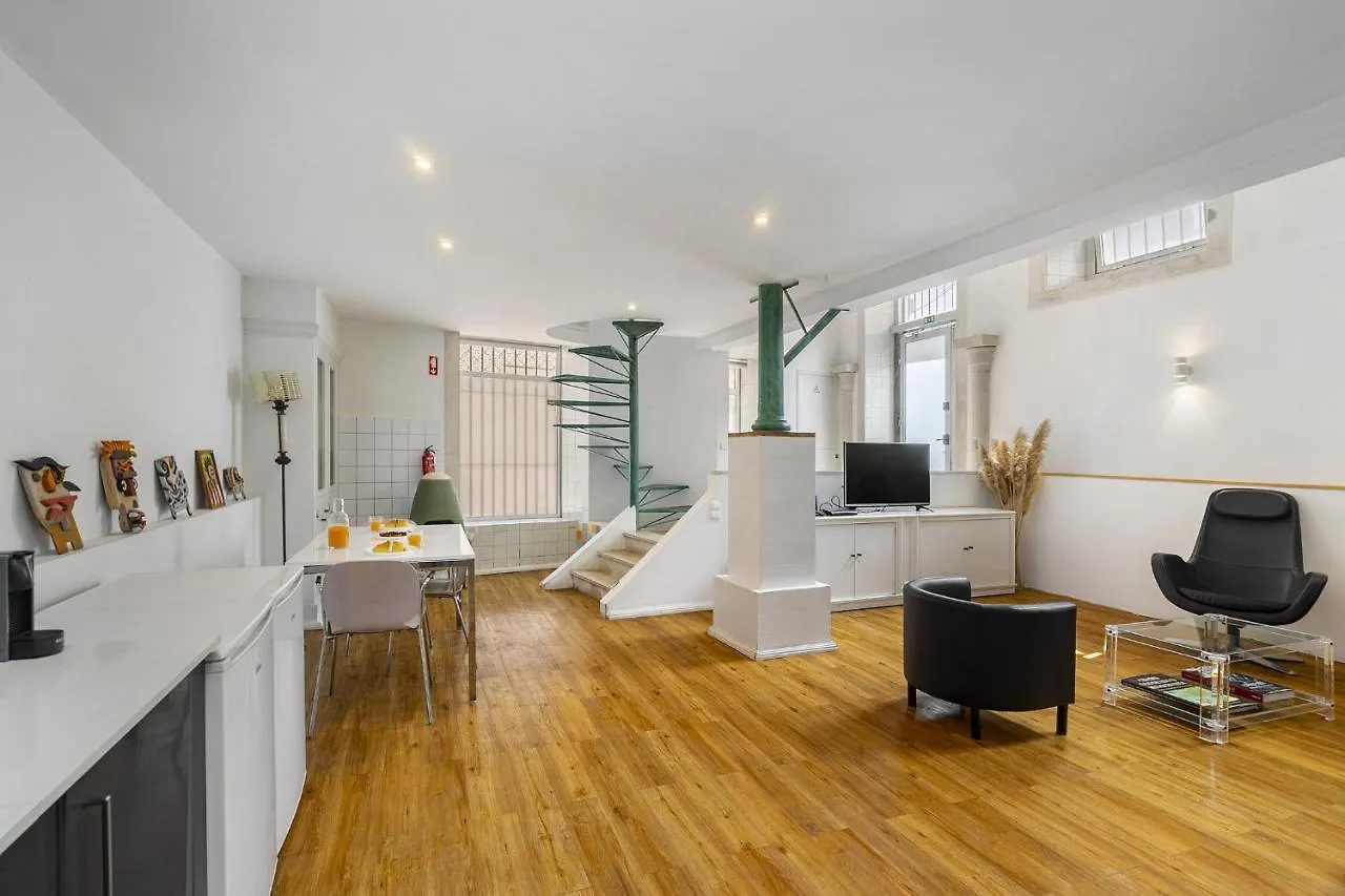 Whome Central 1-Bedroom Loft Perfect To Explore Lisboa 0*,  葡萄牙