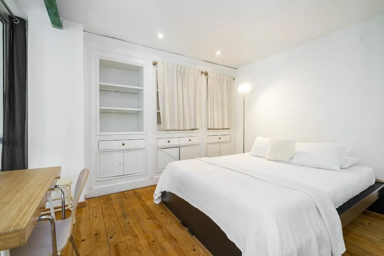 Whome Central 1-Bedroom Loft Perfect To Explore Lisbona
